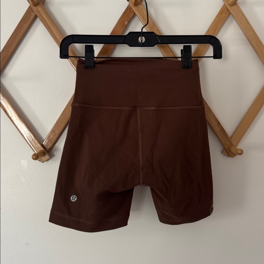 Lululemon Wunder Train Java Brown Biker Shorts Si… - image 3